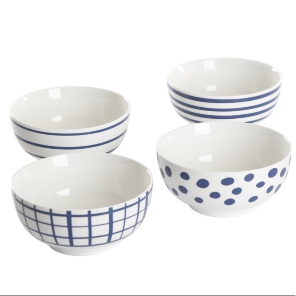 ❌Sold❌Gap Home 6” Blue & White Assorted Ceramic Bowls, Set of 4 - Picture 1 of 8
